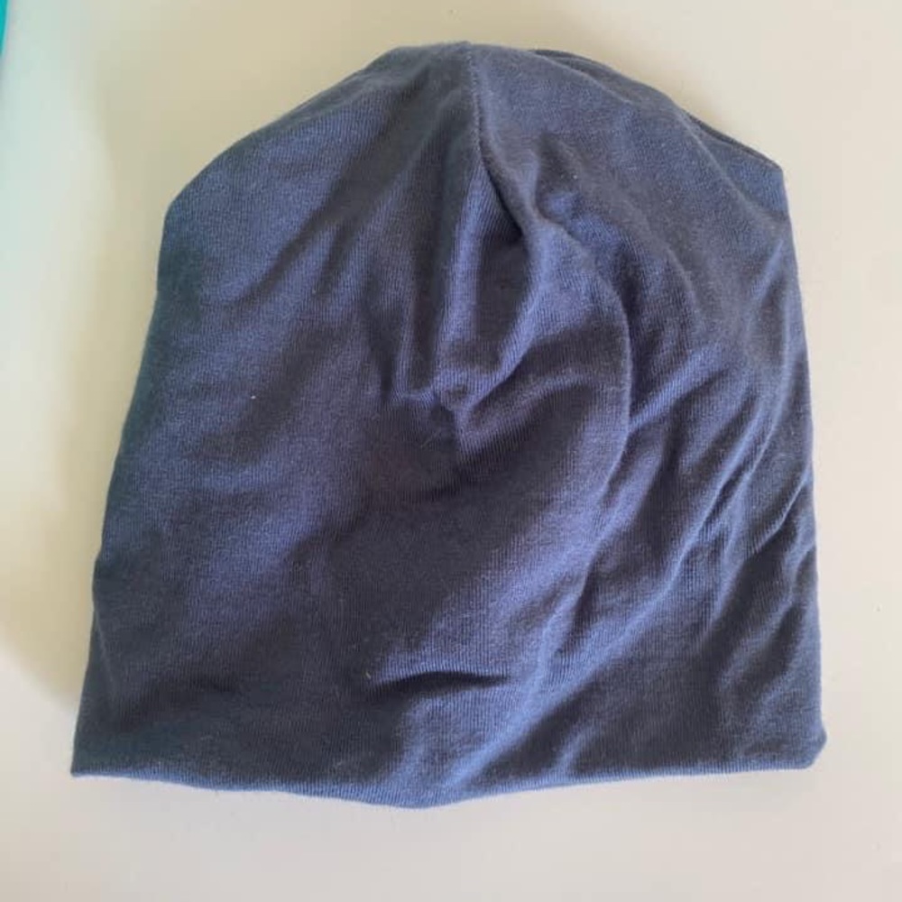 **SOLD** Kate Quinn Slouchy beanie in Slate Blue